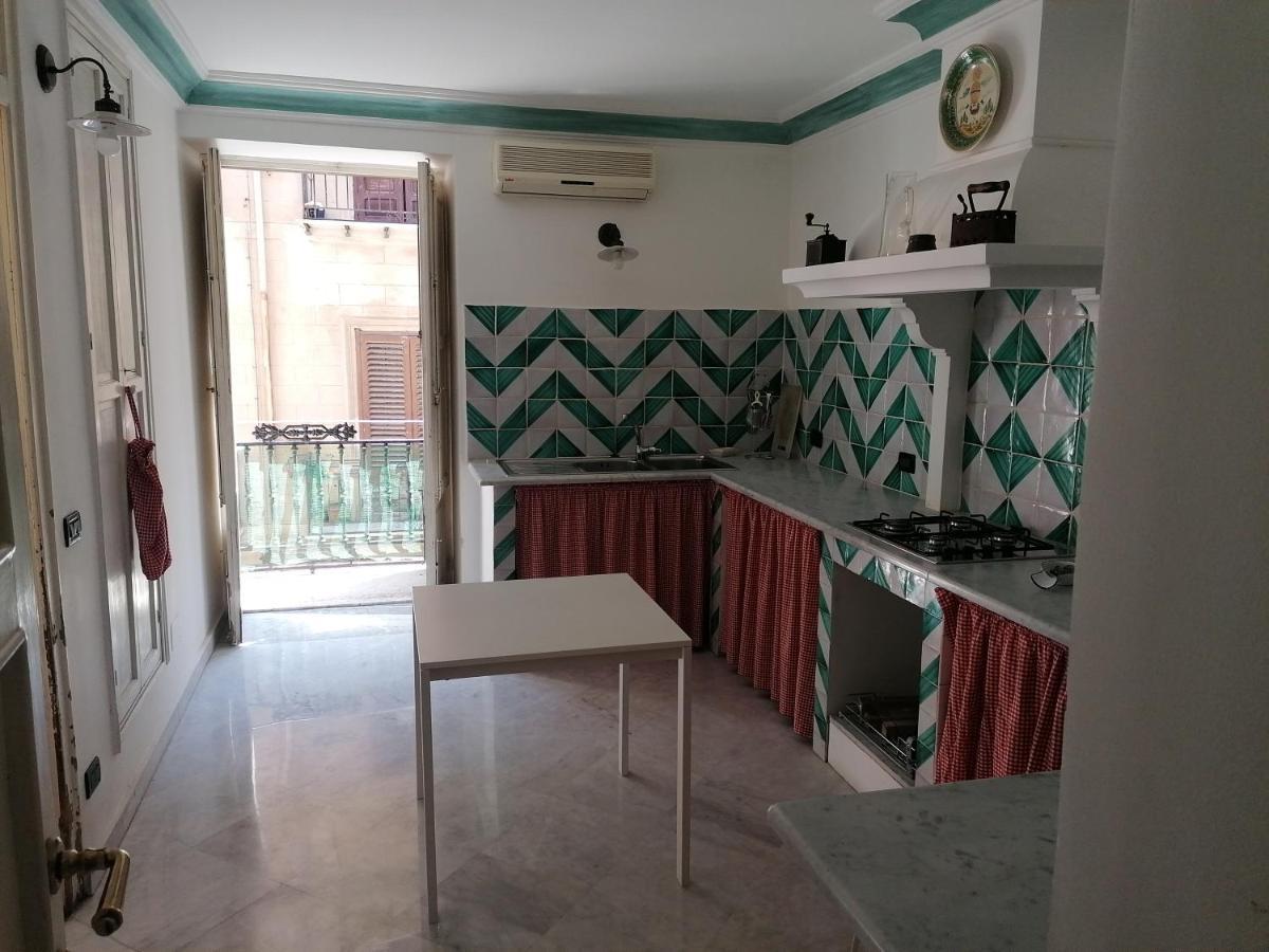 Almareni House Apartment ปาแลร์โม ภายนอก รูปภาพ